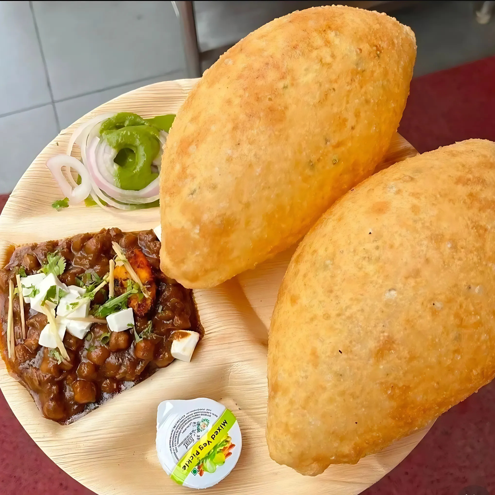 Chola Bhatura